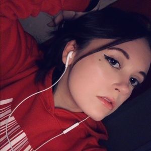 Meet your Posher, Anne